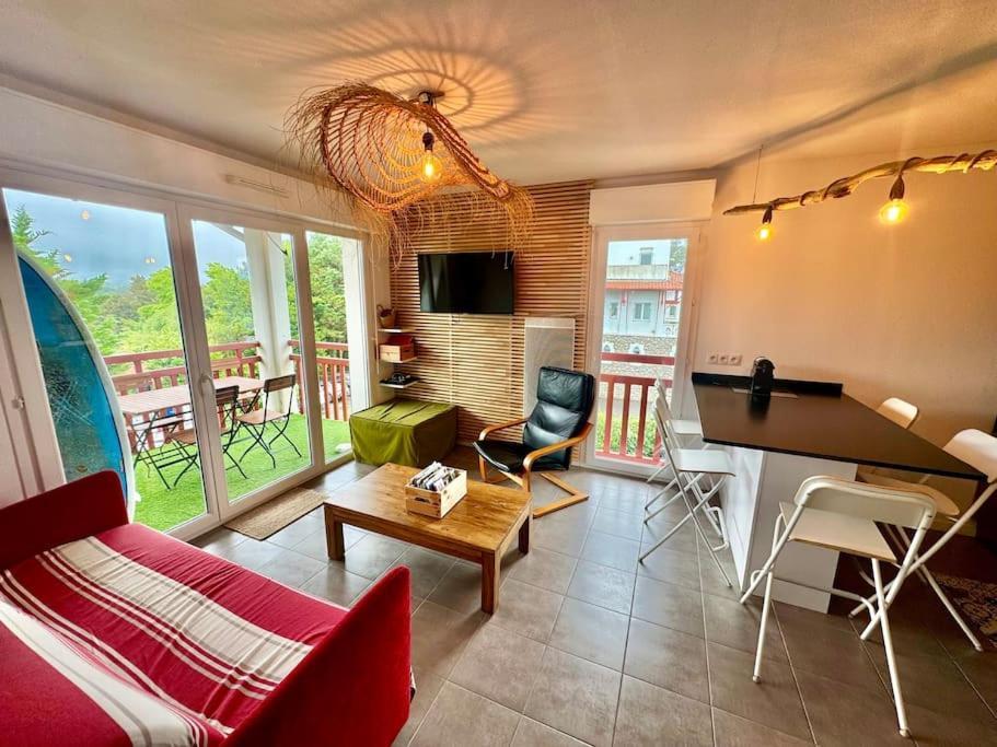 Grand Appartement - Piscine - Plage- Terrasse แซ็งฌองเดอลูซ ภายนอก รูปภาพ